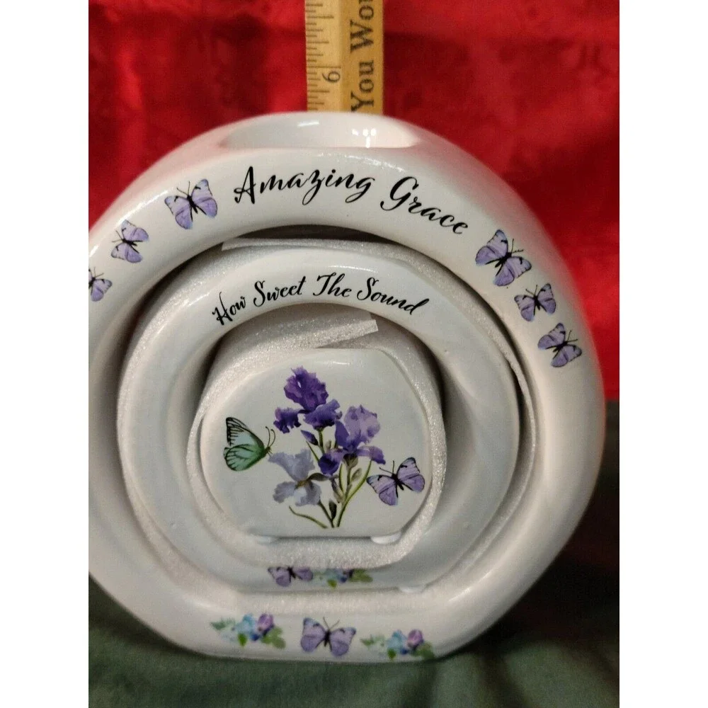 BNIB Candle Holder 3 Piece Nested Interiors Decorative Set